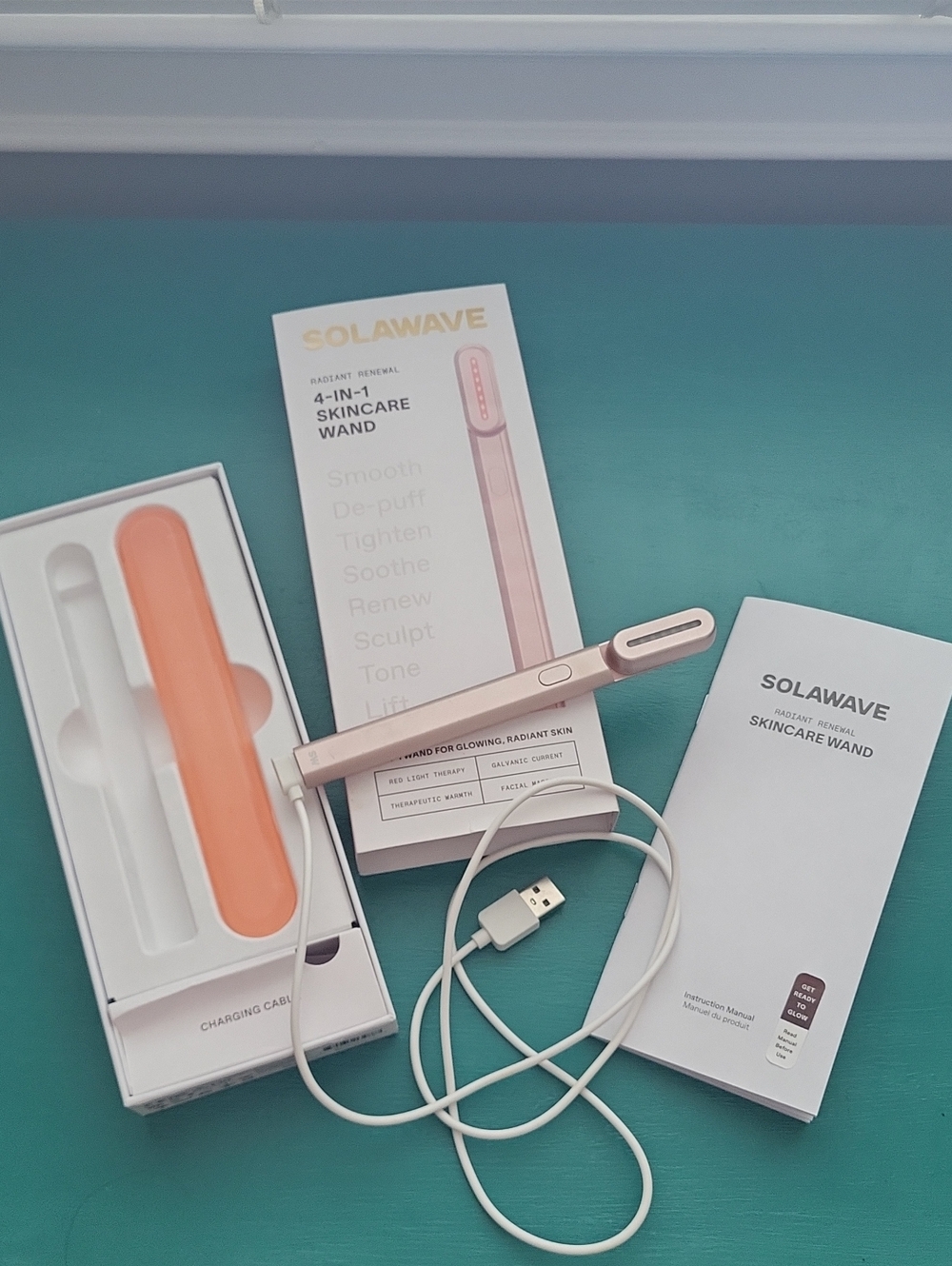 SOLAWAVE 4-in-1 Skincare Wand - Rose Gold